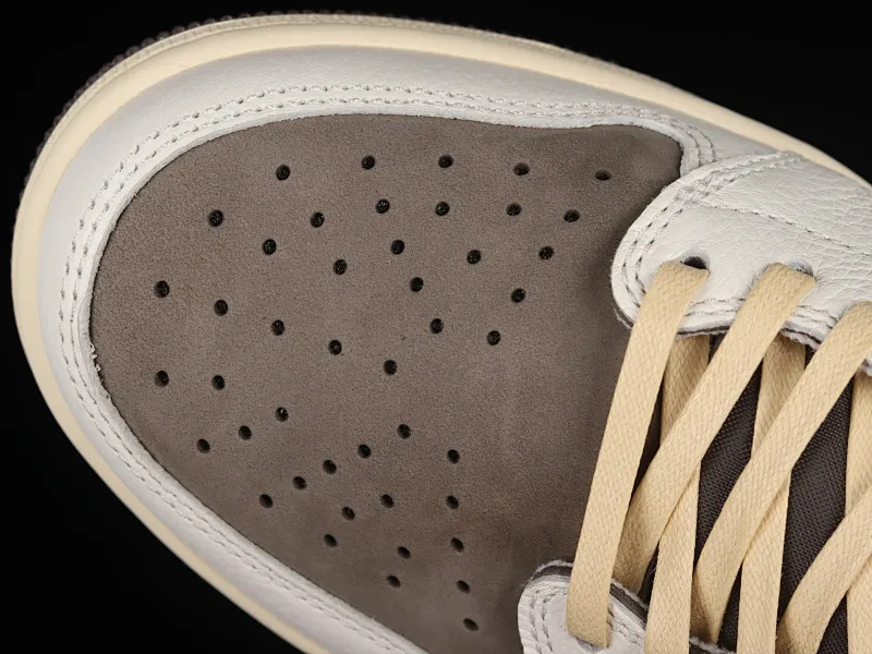 All categories Air Jordan Jordan series basketball shoes Air Jordan 1 Low LW version Travis Scott x Air Jordan 1 Low OG "Reverse Mocha" AJ1 Joe 1 reverse mocha brown and white barb joint casual sports basketball shoes DM7866-162
